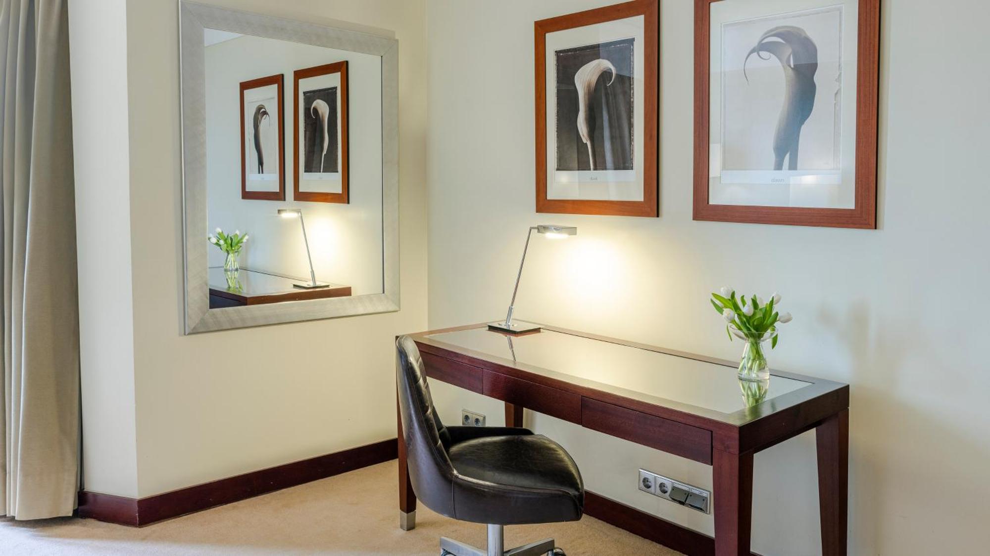 Crowne Plaza Porto, an IHG Hotel Esterno foto
