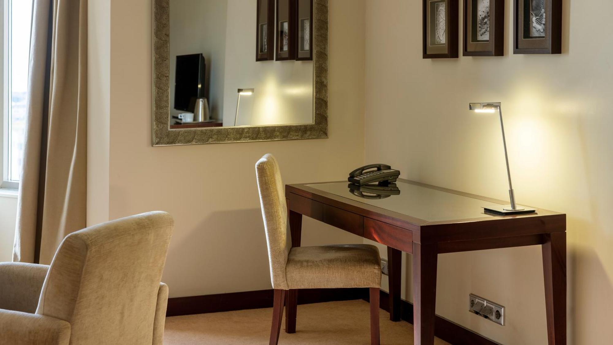 Crowne Plaza Porto, an IHG Hotel Esterno foto