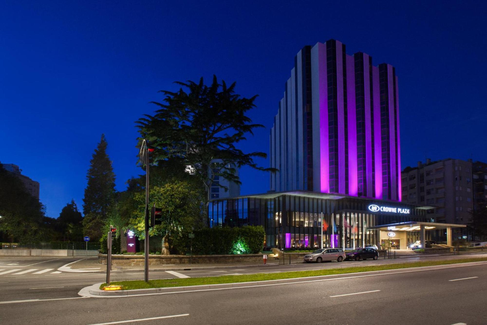 Crowne Plaza Porto, an IHG Hotel Esterno foto The Crowne Plaza Hotel in Ljubljana
