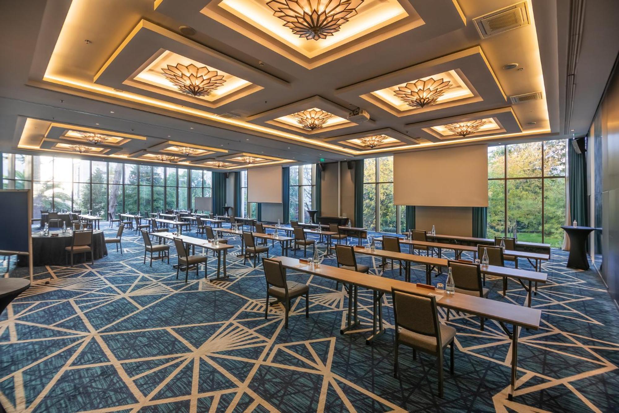 Crowne Plaza Porto, an IHG Hotel Esterno foto The ballroom