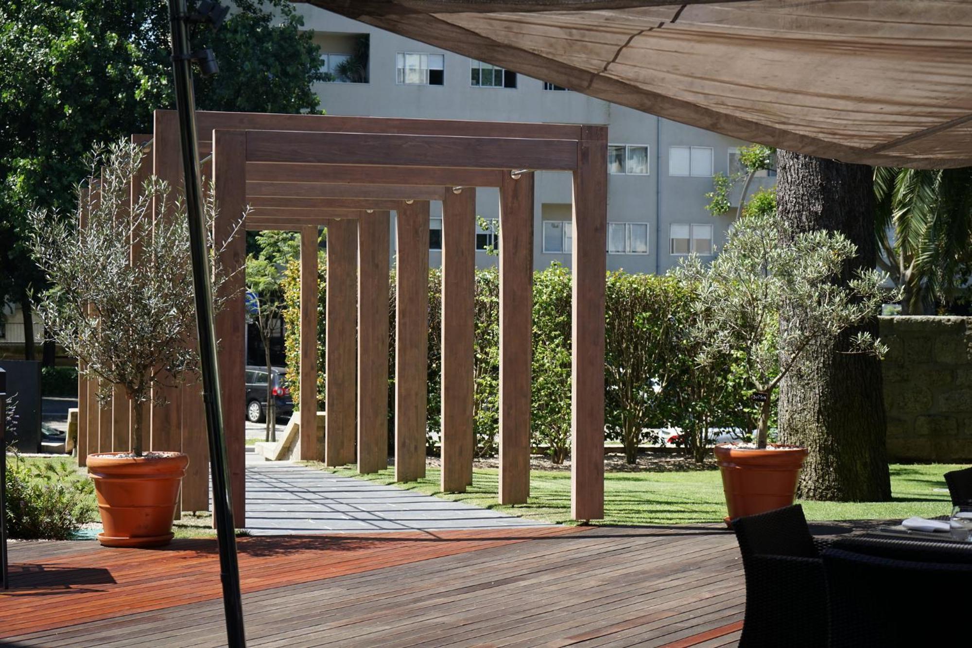 Crowne Plaza Porto, an IHG Hotel Esterno foto The pergola