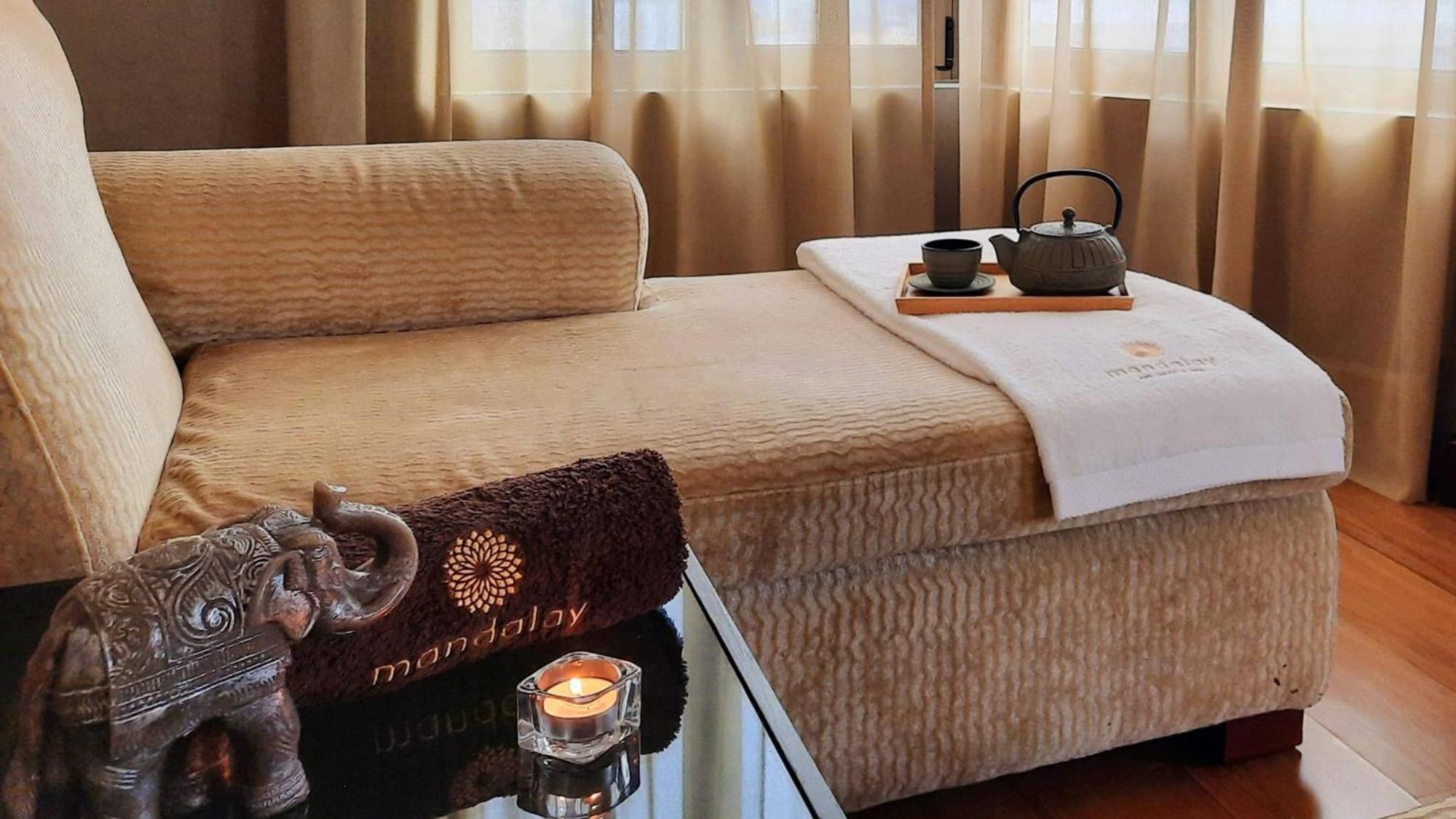 Crowne Plaza Porto, an IHG Hotel Esterno foto A massage bed