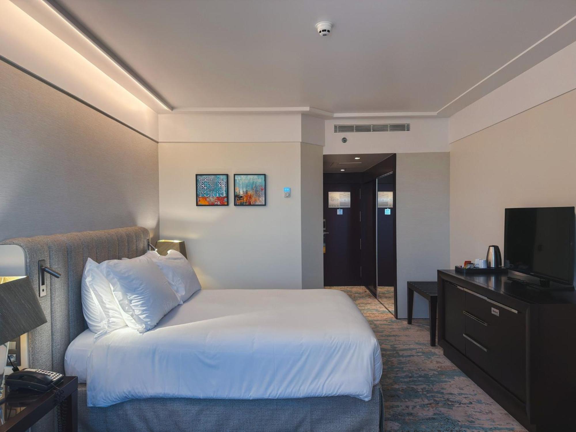 Crowne Plaza Porto, an IHG Hotel Esterno foto