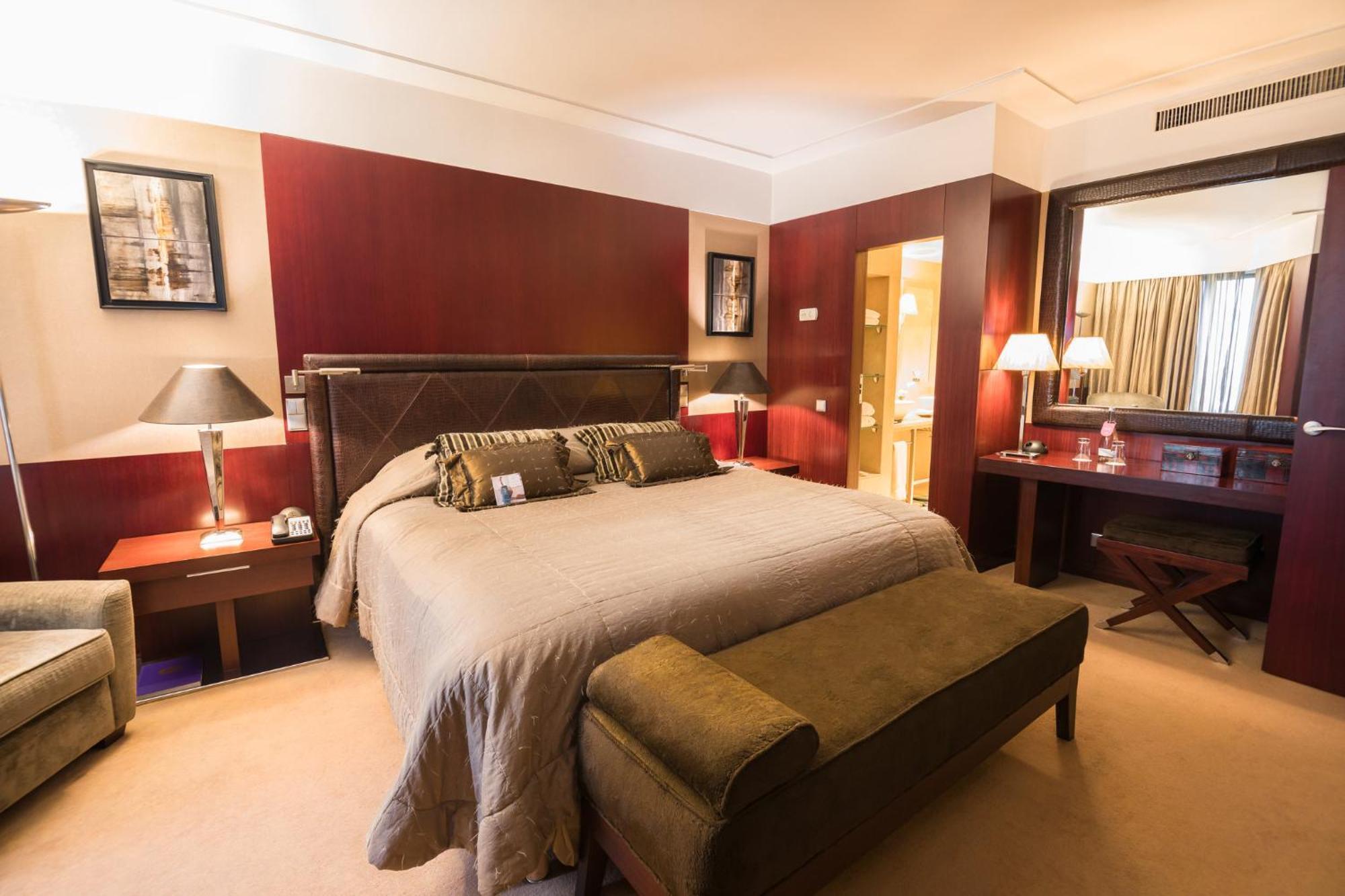 Crowne Plaza Porto, an IHG Hotel Esterno foto